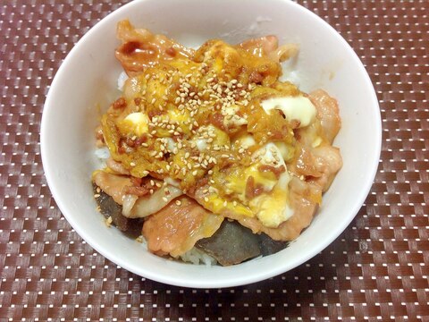 がっつり食べたい☆豚ロースのたまごとじ丼